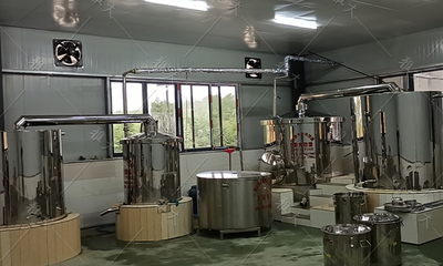 用小型酒廠(chǎng)釀酒設(shè)備開(kāi)酒廠(chǎng),&ldquo;風(fēng)水&rdquo;對(duì)酒質(zhì)的影響到底有多大?